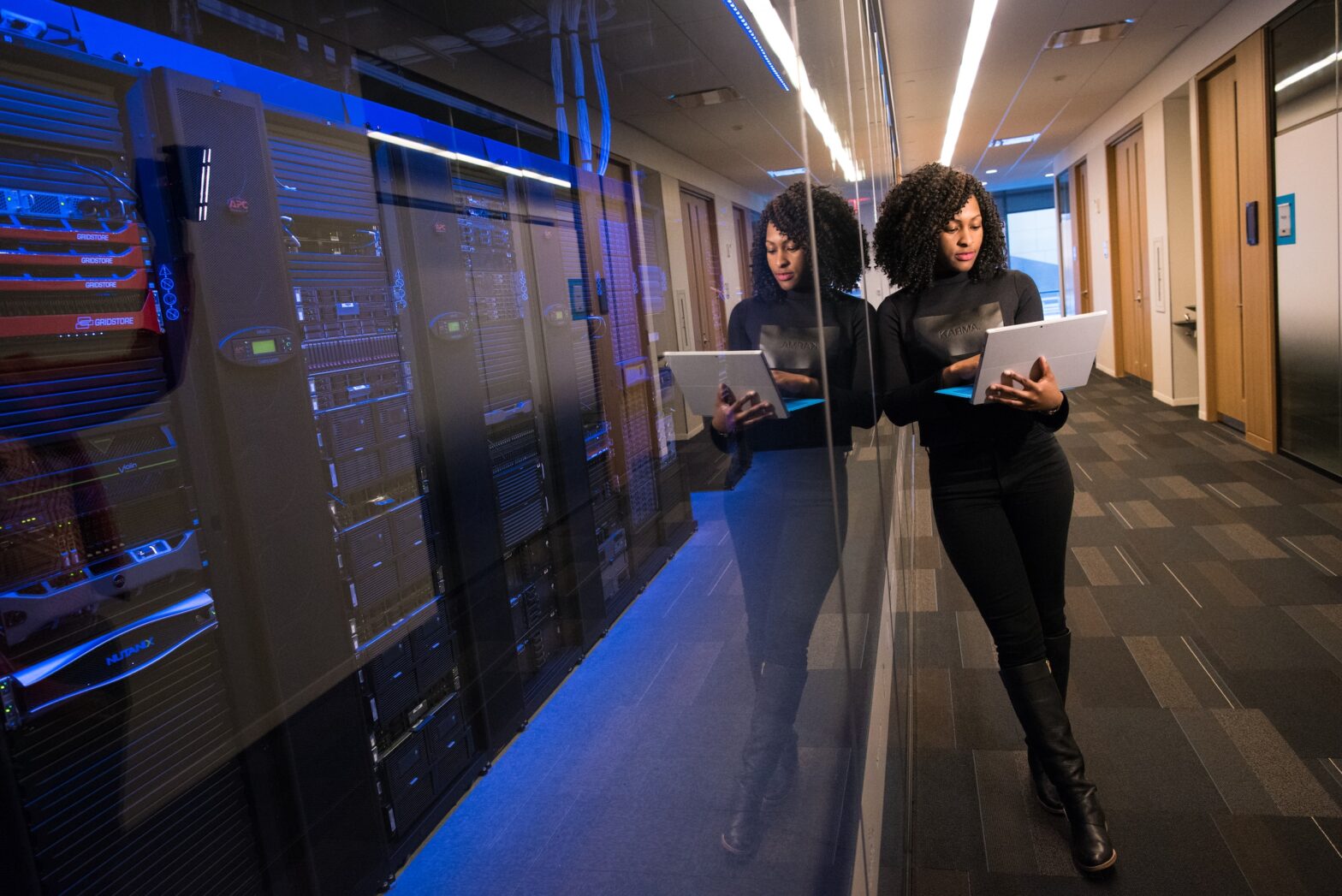 Edge Computing and 5G: Transforming Industry in 2023 and Beyond