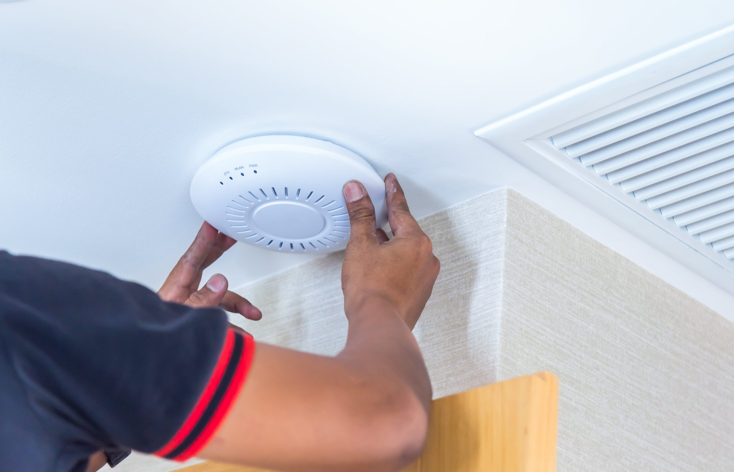 Seize the Future: Semifly Marketplace and Aruba Unite for Next-Level Wireless Performance!
